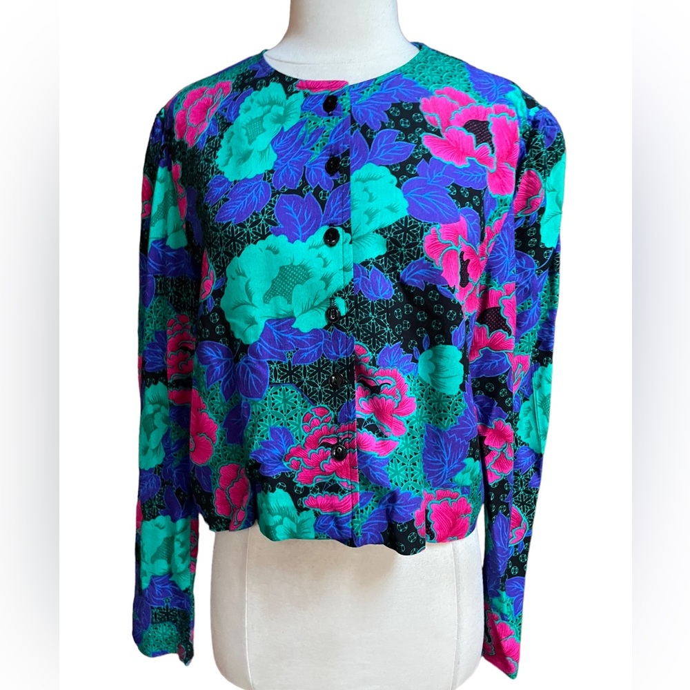 1980s Jessica Howard by Mitchell Rodbell Floral Button Down Blouse